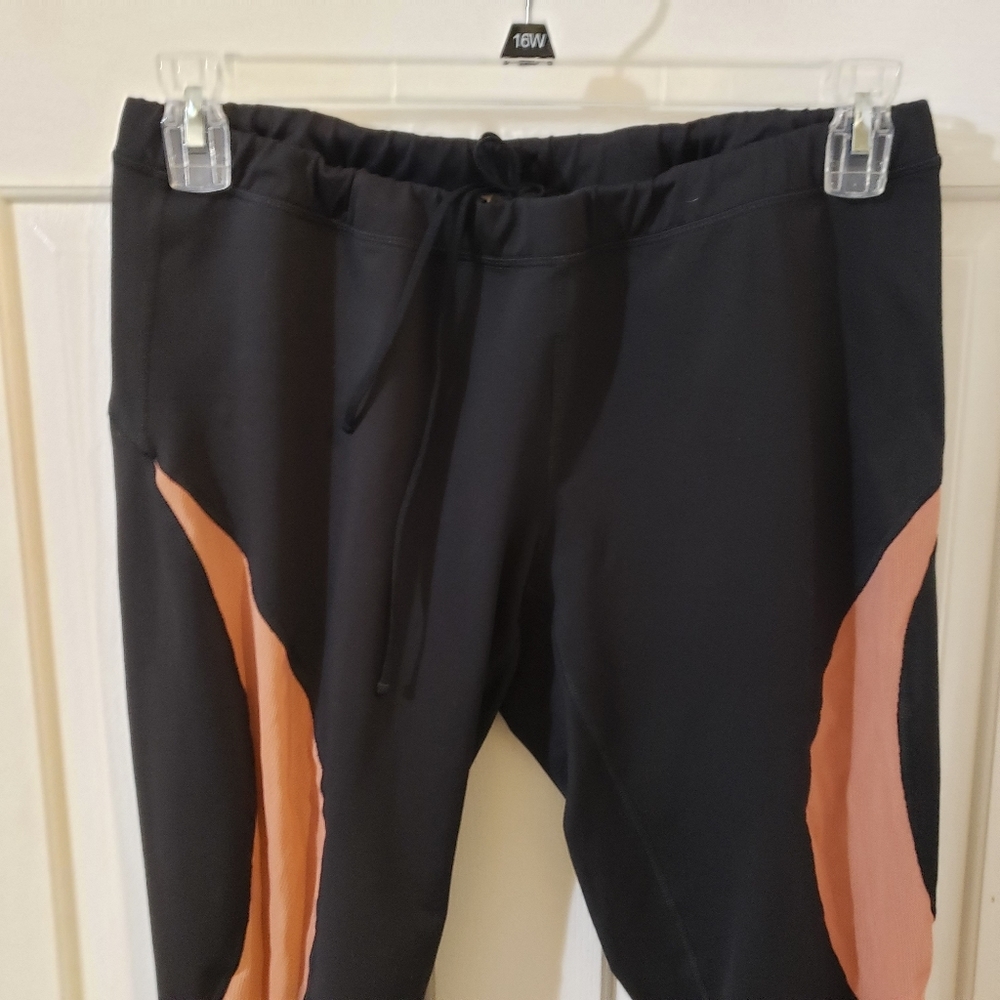 Lucy running tights size XL - Picture 3 of 8